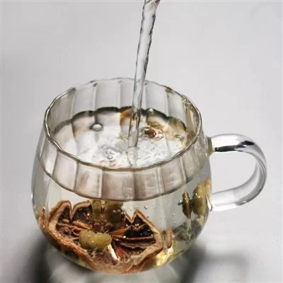 لیوان نوشیدنی آجدار عمودی